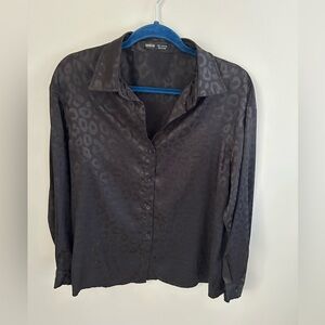 SHEIN Black Satin Leopard Button-Down Shirt